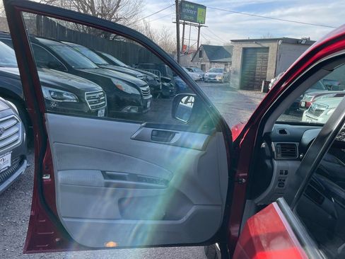 Used 2012 Subaru Forester 2.5X w/ Alloy Wheel Pkg image 10