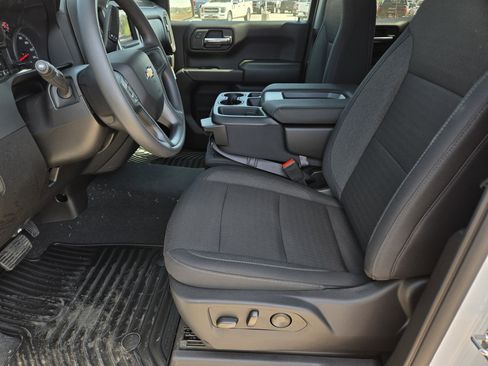 New 2026 Chevrolet Silverado 1500 Custom RWD image 13