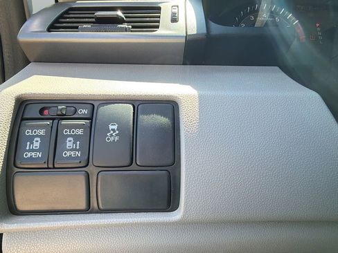 Used 2012 Honda Odyssey EX image 18