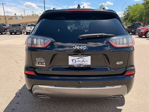 Used 2019 Jeep Cherokee Overland w/ Heavy Duty Protection Group AWD/4WD image 7