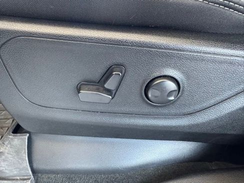Used 2023 RAM 1500 Big Horn AWD/4WD image 19