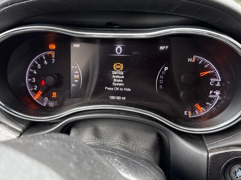 Used 2014 Jeep Grand Cherokee Summit AWD/4WD image 4