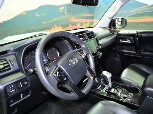 Used 2021 Toyota 4Runner TRD Off-Road Premium image 21