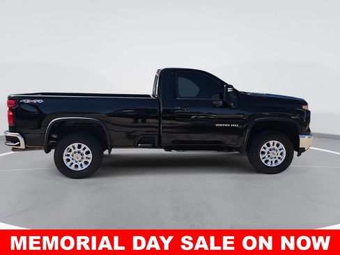 Used 2024 Chevrolet Silverado 2500 LT AWD/4WD image 2