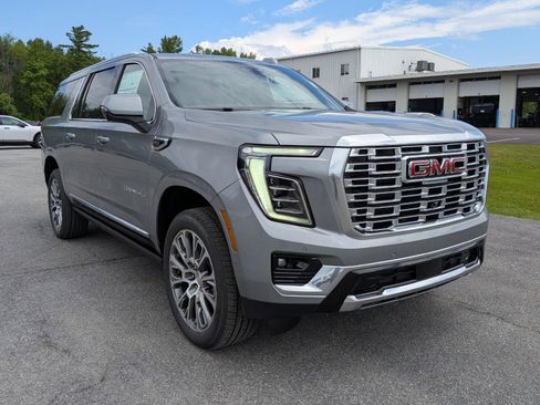 New 2026 GMC Yukon XL Denali w/ Denali Reserve Package AWD/4WD image 92