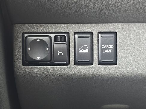 Used 2019 Nissan Frontier SV image 27