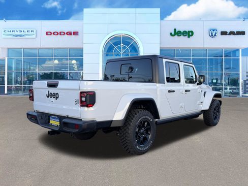 New 2026 Jeep Gladiator Willys image 11