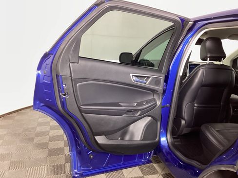 Used 2023 Ford Edge SEL w/ Convenience Package image 13