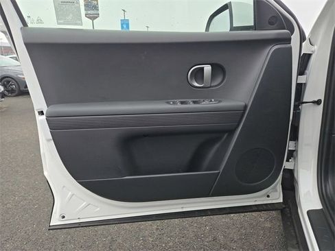 New 2026 Hyundai Ioniq 5 SEL image 23