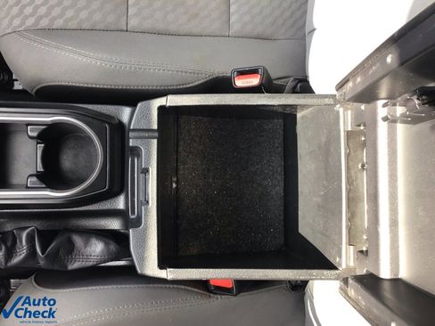 Used 2022 Toyota Tacoma SR image 37