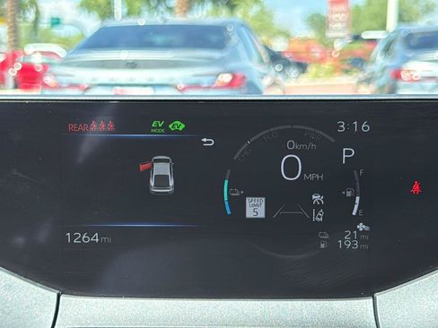 Used 2026 Toyota Prius Plug-In Hybrid FWD image 15
