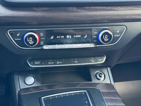 Used 2018 Audi Q5 Prestige w/ Prestige Package image 25