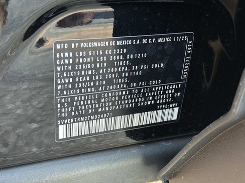 New 2026 Volkswagen Tiguan SE image 18