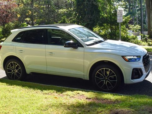 Used 2023 Audi SQ5 Premium Plus w/ Premium Plus Package AWD/4WD image 10