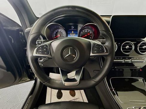 Used 2018 Mercedes-Benz GLC 300 4MATIC image 11