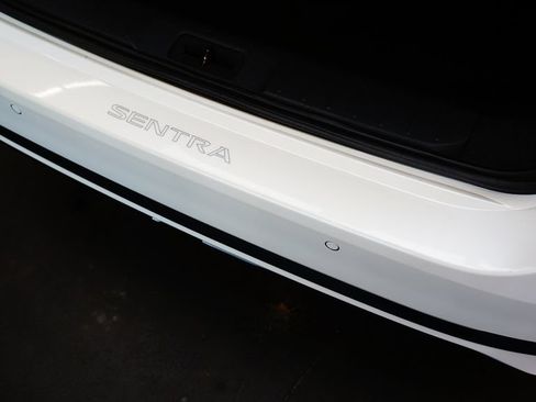 Used 2024 Nissan Sentra SR FWD image 42