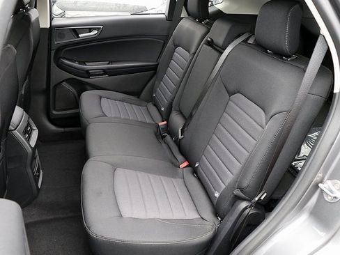 New 2024 Ford Edge SE image 11