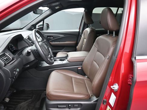 Certified 2025 Honda Ridgeline RTL image 19