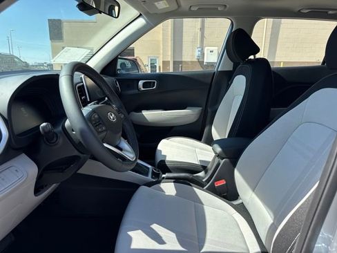 New 2026 Hyundai Venue SEL FWD image 11