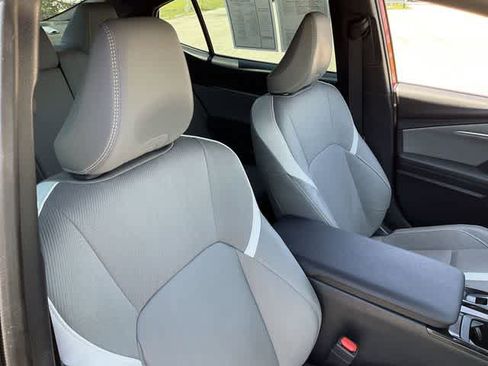 Used 2025 Toyota Camry SE w/ Convenience Package FWD image 17
