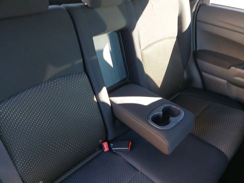 Used 2016 Mitsubishi Outlander Sport ES image 11