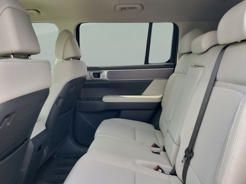 New 2026 Hyundai Santa Fe SE FWD image 9