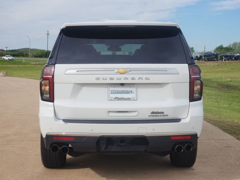 Used 2023 Chevrolet Suburban Premier RWD image 8