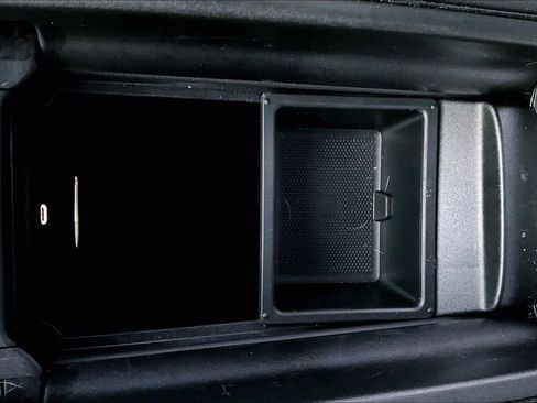 Certified 2025 Mercedes-Benz GLC 43 AMG 4MATIC image 26