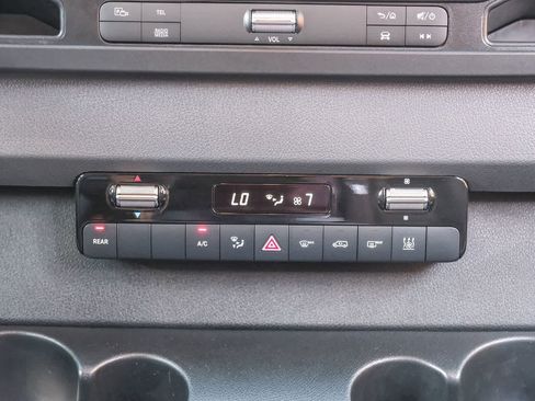 Used 2024 Mercedes-Benz Sprinter 2500 image 15