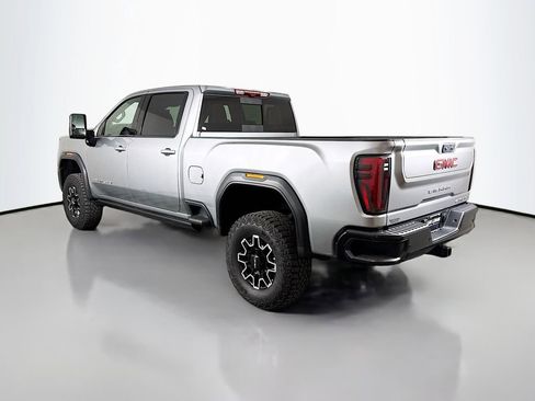 Used 2024 GMC Sierra 2500 AT4X AWD/4WD image 5