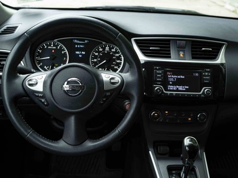 Used 2017 Nissan Sentra SV FWD image 18