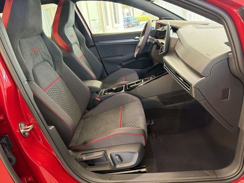 New 2026 Volkswagen Golf SE FWD image 29