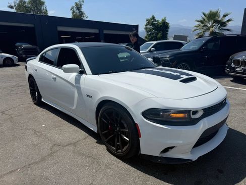 Used 2019 Dodge Charger Scat Pack w/ Daytona Edition Group RWD image 1