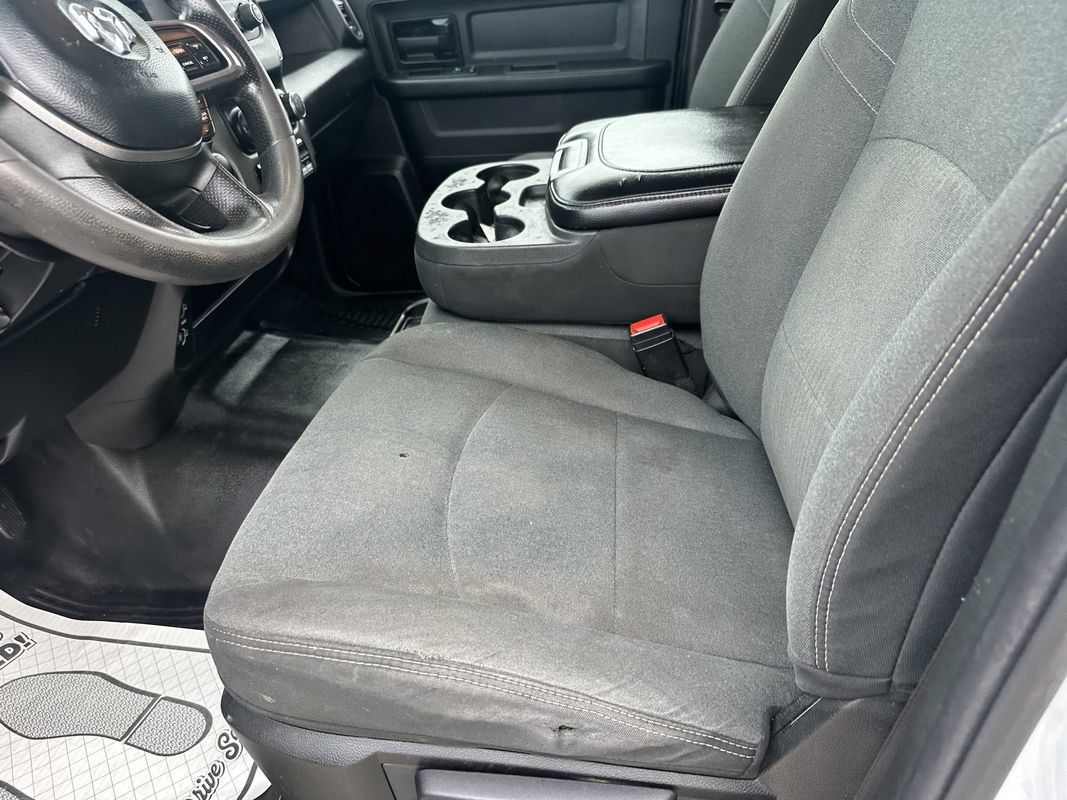 Used 2022 RAM 3500 Tradesman w/ Chrome Appearance Group AWD/4WD image 35