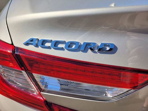 Used 2020 Honda Accord EX-L image 10
