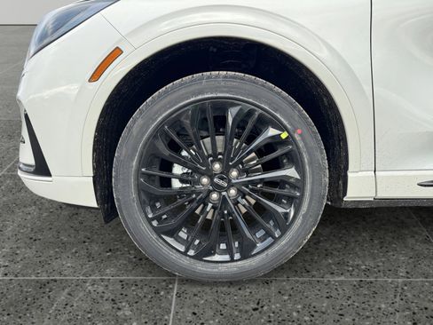 New 2026 Lincoln Corsair Premiere image 9