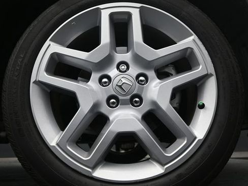 Used 2024 Honda Passport EX-L image 9