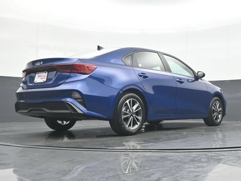 Used 2023 Kia Forte LXS w/ LXS Technology Package FWD image 32