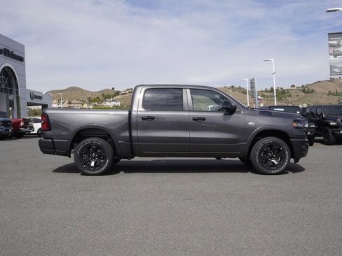 New 2026 RAM 1500 Big Horn AWD/4WD image 3