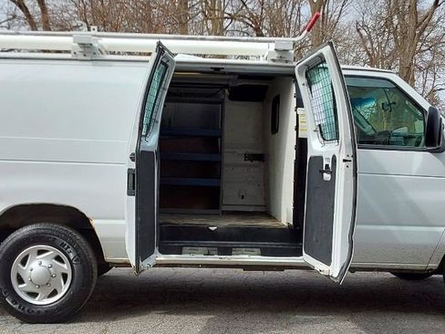 Used 2014 Ford E-350 and Econoline 350 Extended Super Duty RWD image 10
