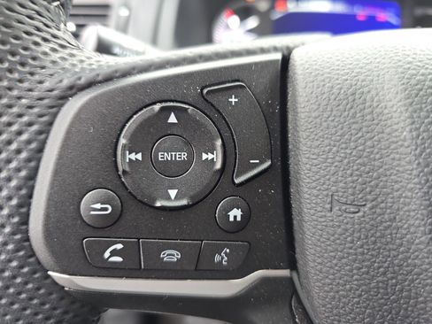 Certified 2025 Honda Passport EX-L image 17