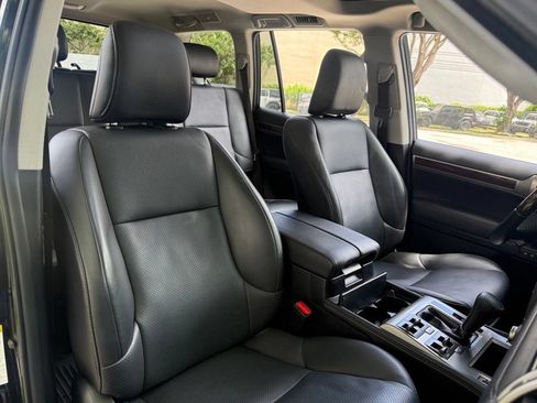 Used 2017 Lexus GX 460 Luxury AWD/4WD image 43