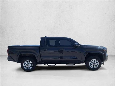 Certified 2026 Toyota Tacoma SR5 AWD/4WD image 4