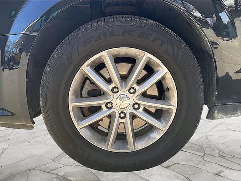 Used 2020 Dodge Grand Caravan SXT image 33