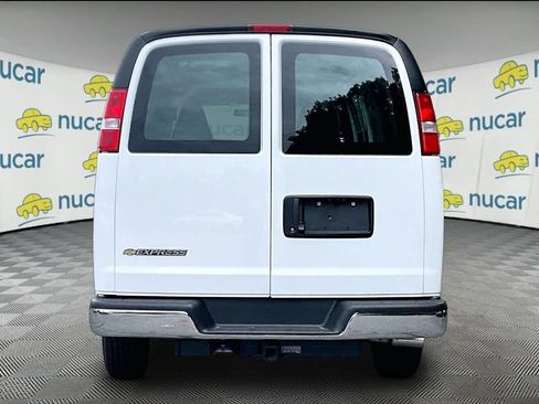 New 2026 Chevrolet Express 2500 w/ Enhanced Convenience Package RWD image 6
