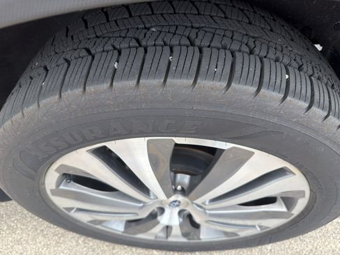 Used 2020 Subaru Ascent Limited w/ Popular Package #2A AWD/4WD image 4