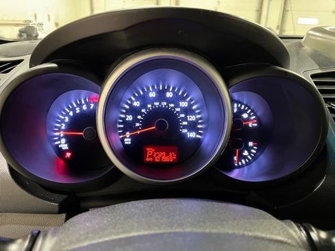 Used 2013 Kia Soul + FWD image 24
