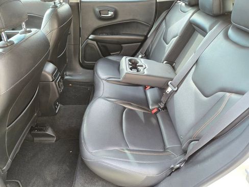 Used 2019 Jeep Compass Limited image 7