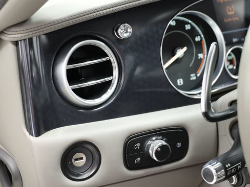Used 2018 Bentley Flying Spur S W12 AWD/4WD image 23