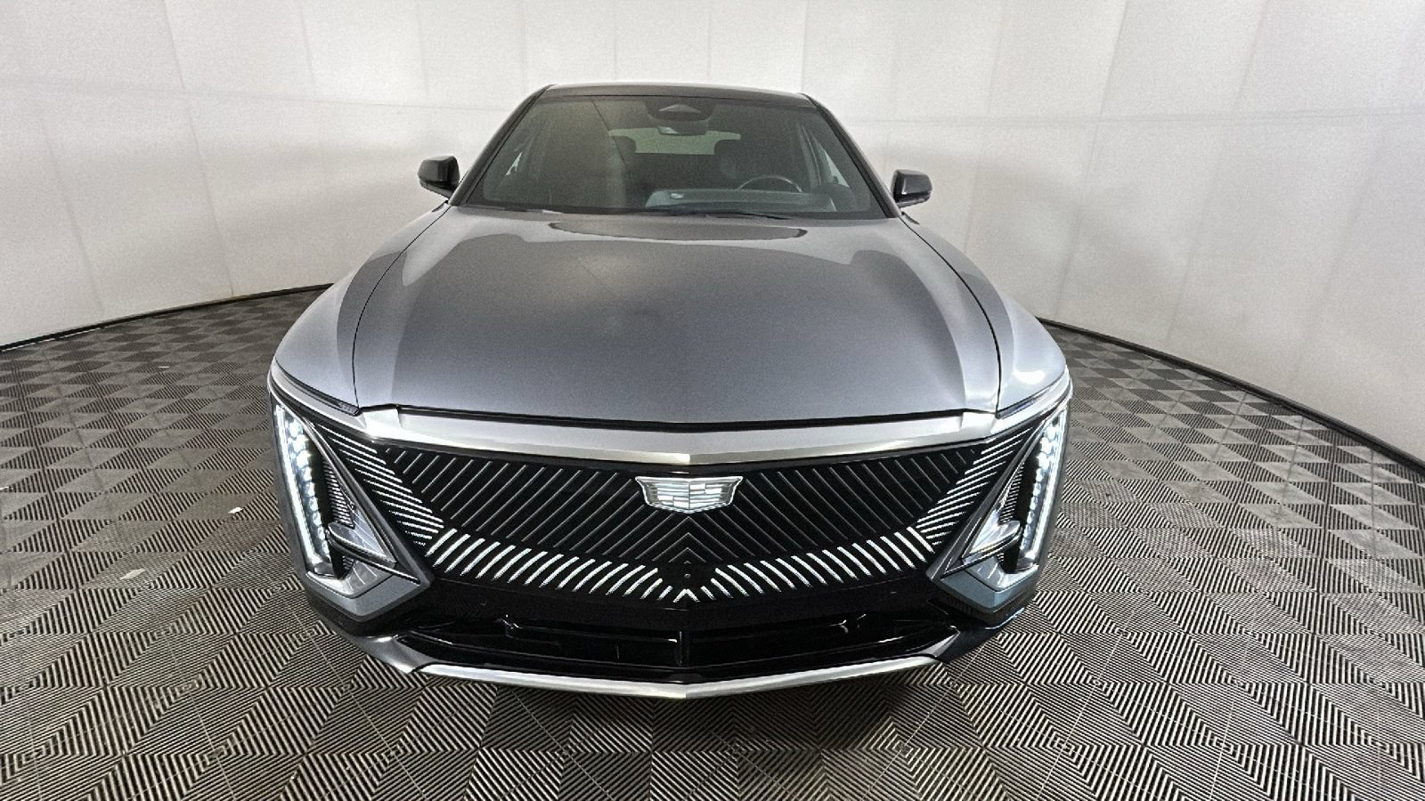 Used 2023 Cadillac Lyriq AWD image 8